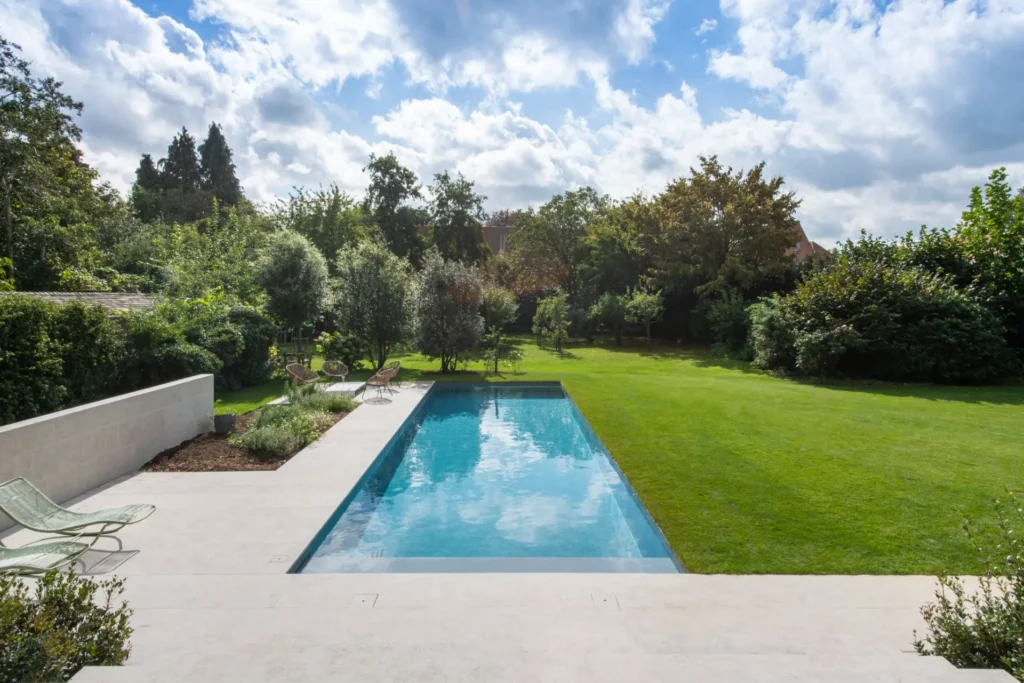 Zwembad uniek zwembadbouw