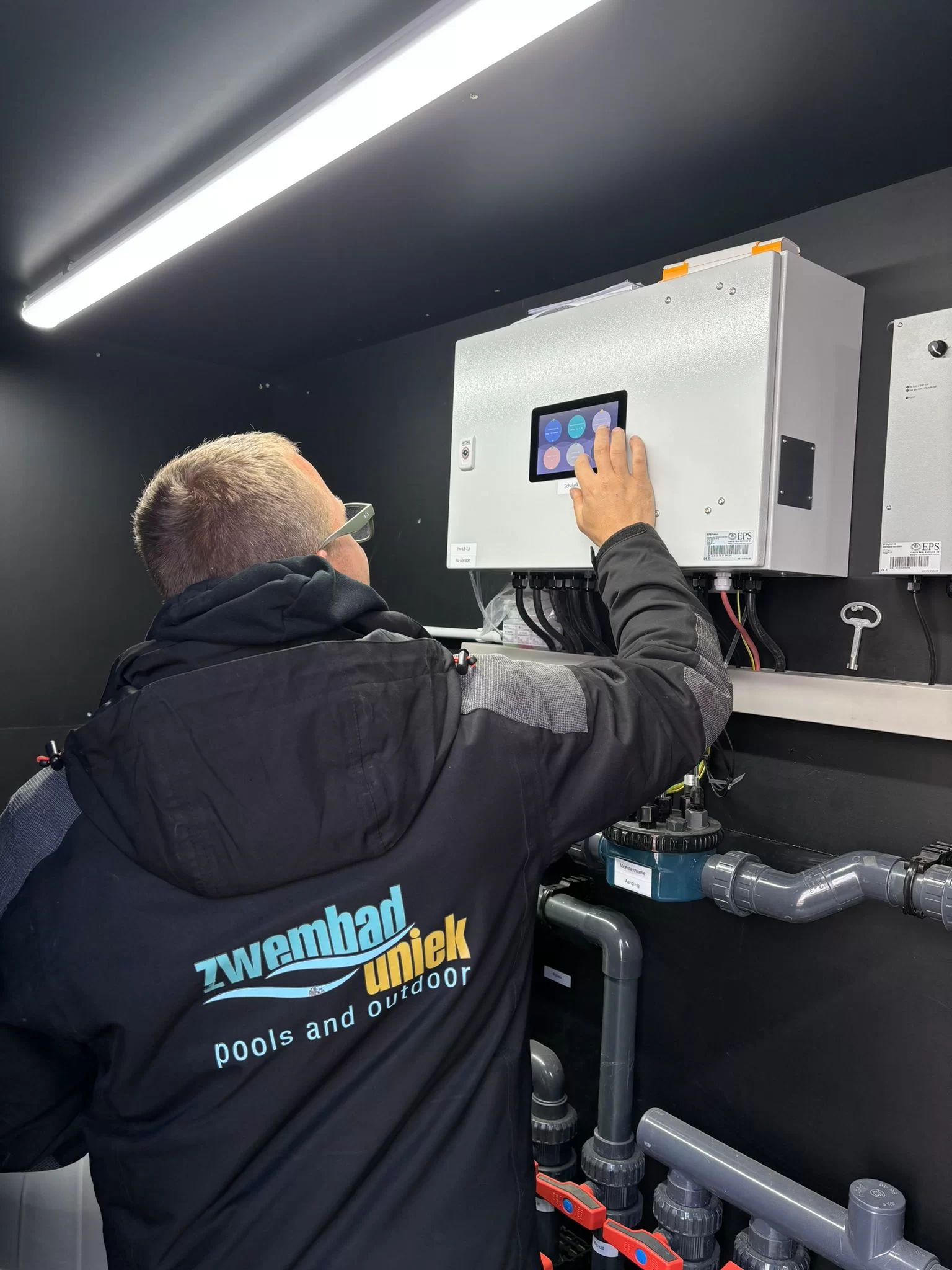 Zwembadonderhoud technieker