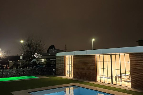 5b9698a7-ffc4-4c76-9eb6-038783135b5e-2-1